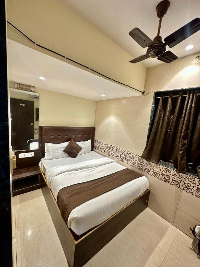 Kalpana Residency - Near Us Embassy 호텔 뭄바이 외부 사진