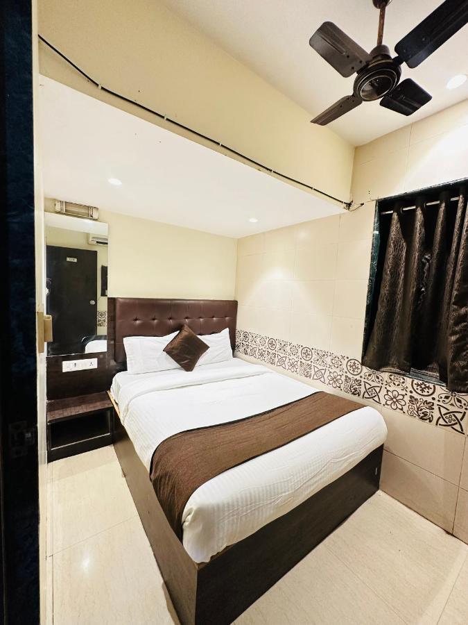 Kalpana Residency - Near Us Embassy 호텔 뭄바이 외부 사진